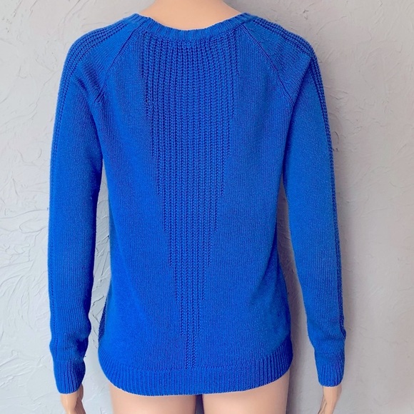 Pink Rose Blue Sweater - Picture 5 of 8